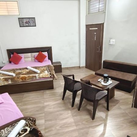 Hotel Shivanjali Palace Ujjain Eksteriør bilde