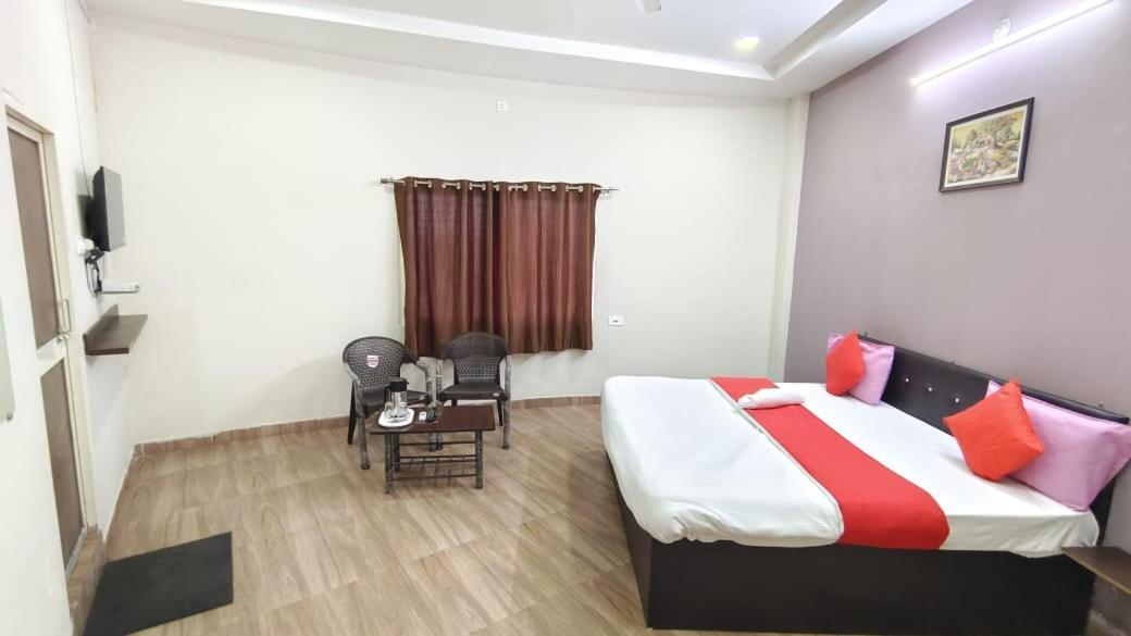 Hotel Shivanjali Palace Ujjain Eksteriør bilde